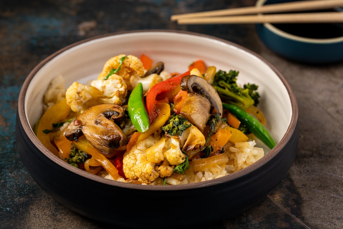 Stir-frying and sautéing